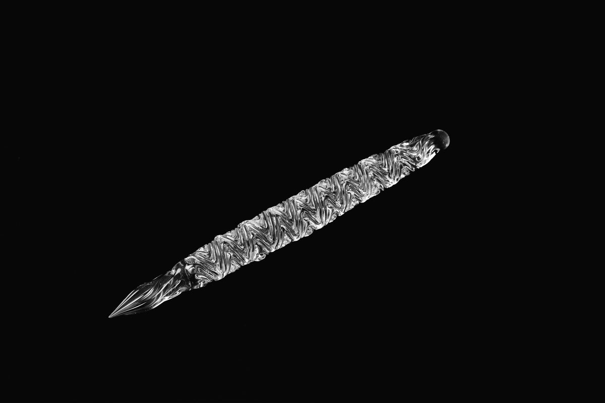 Hard Glass Pen - "Kamono-nagare" - clear