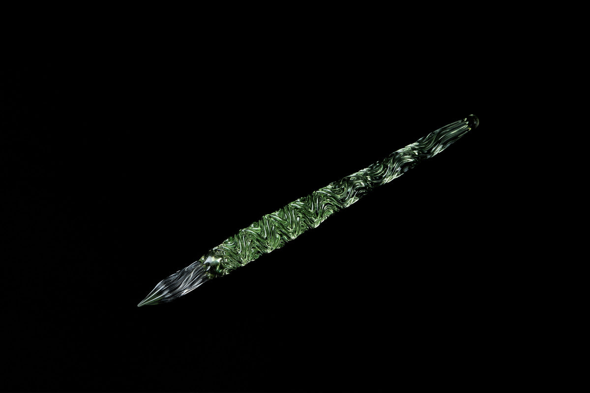 Hard Glass Pen - "Seifu" - green body, clear nib