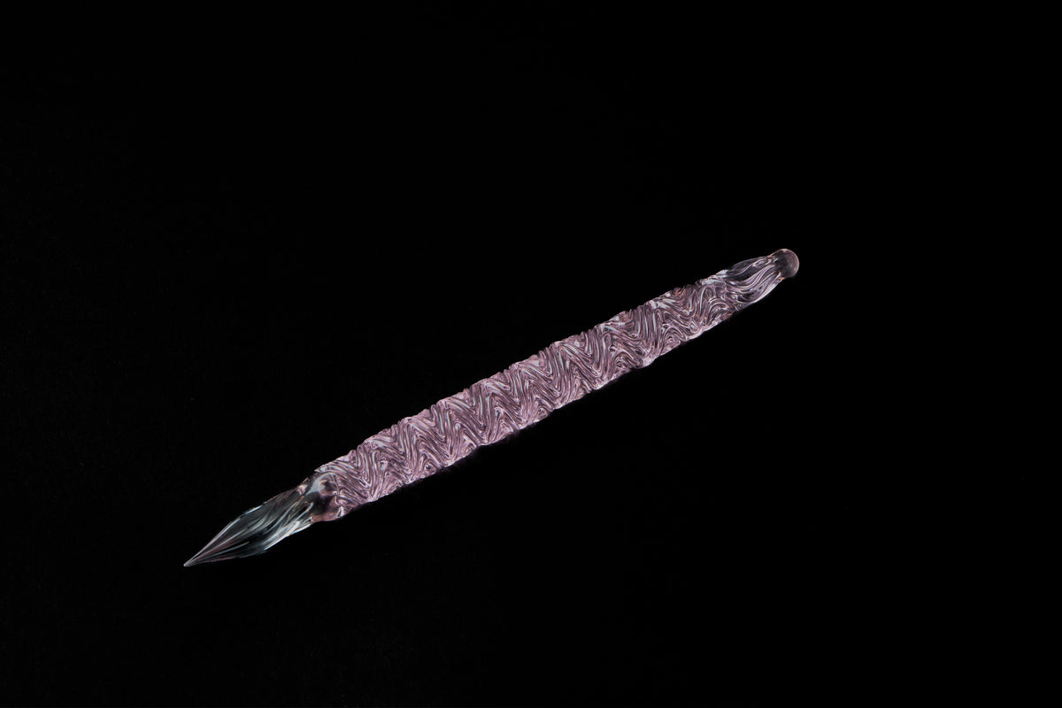 Hard Glass Pen - "Seiryu" - pink body, clear nib