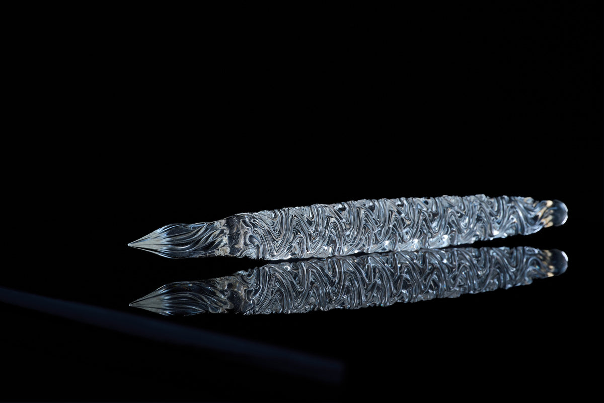 Hard Glass Pen - "Kamono-nagare" - clear