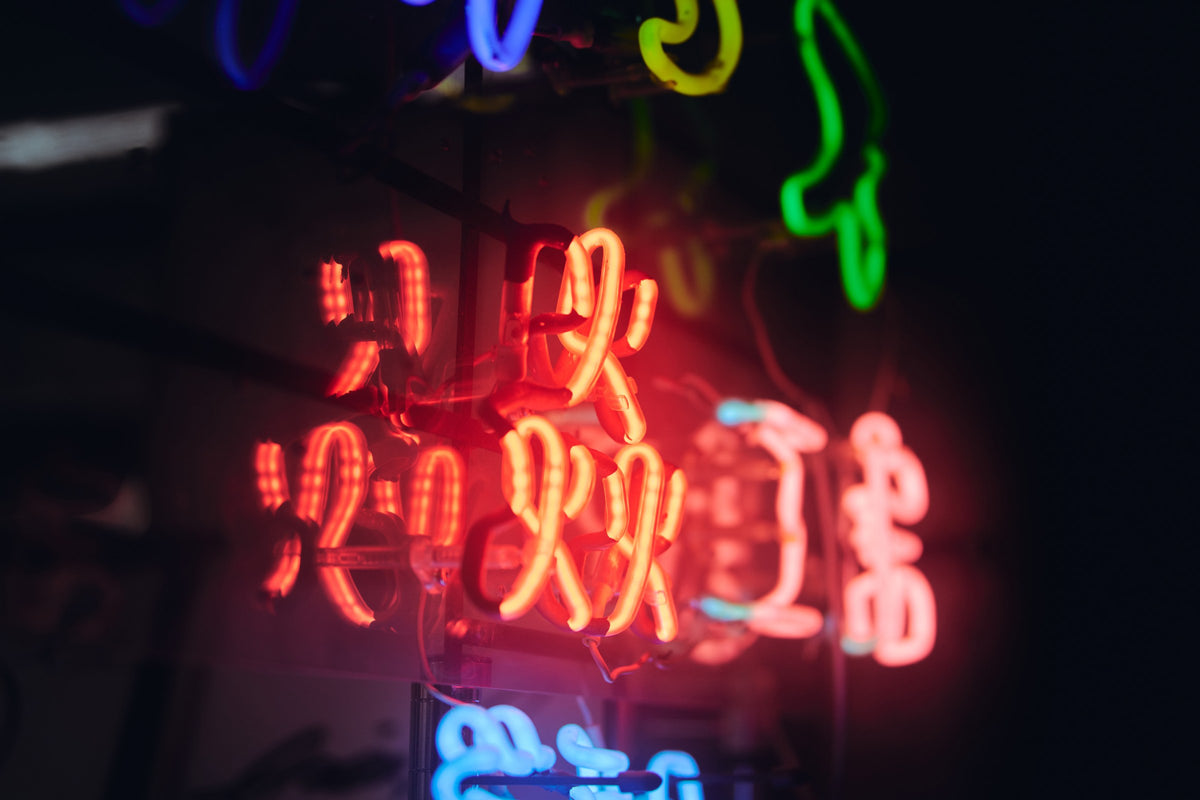 Glass pen workshop HoNoO neon sign in Kyoto
